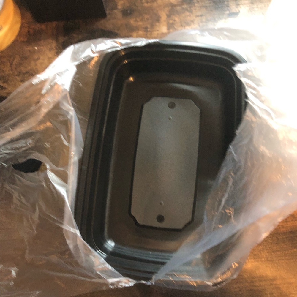 Brand new 50 containers and lids